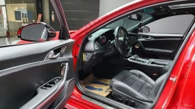 Kia Stinger * 3.3T* AWD* GT* ПОДГРЕВ* ОБДУХВАНЕ* ПАНО* 360* HU, снимка 10