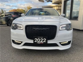 Chrysler 300c Touring L 4dr All-Wheel Drive, снимка 2