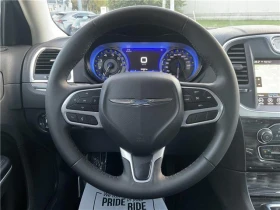 Chrysler 300c Touring L 4dr All-Wheel Drive, снимка 6