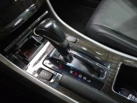 Honda Accord 2.4 9Th Generation, снимка 17