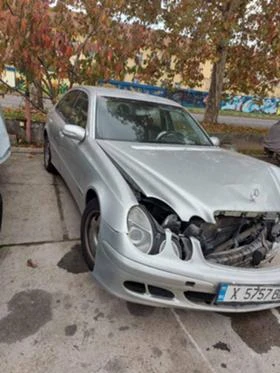  Mercedes-Benz E 270