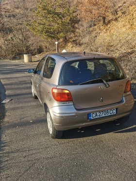 Toyota Yaris 1.0, снимка 4