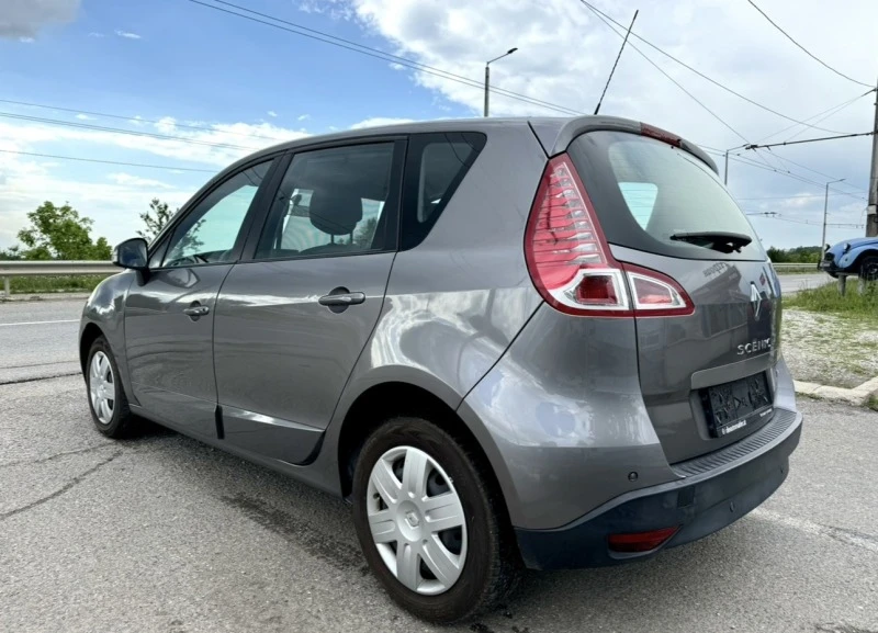 Renault Scenic 1.4 TCe, снимка 4 - Автомобили и джипове - 45700270