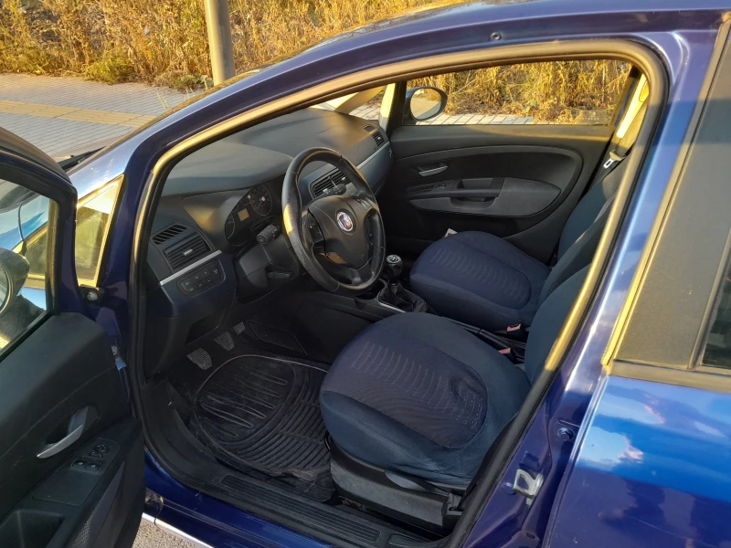 Fiat Punto Grande 1.3 Multijet, снимка 9 - Автомобили и джипове - 47319554