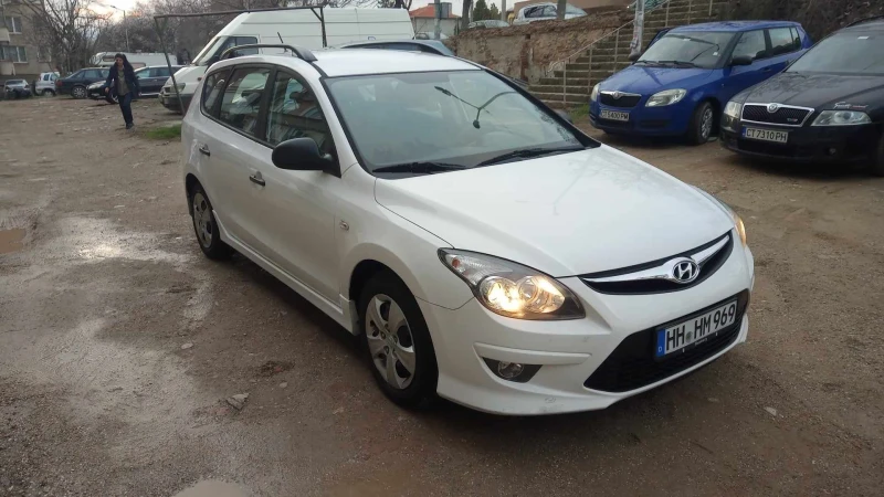 Hyundai I30 I 30 SW 2012г, снимка 3 - Автомобили и джипове - 47454778