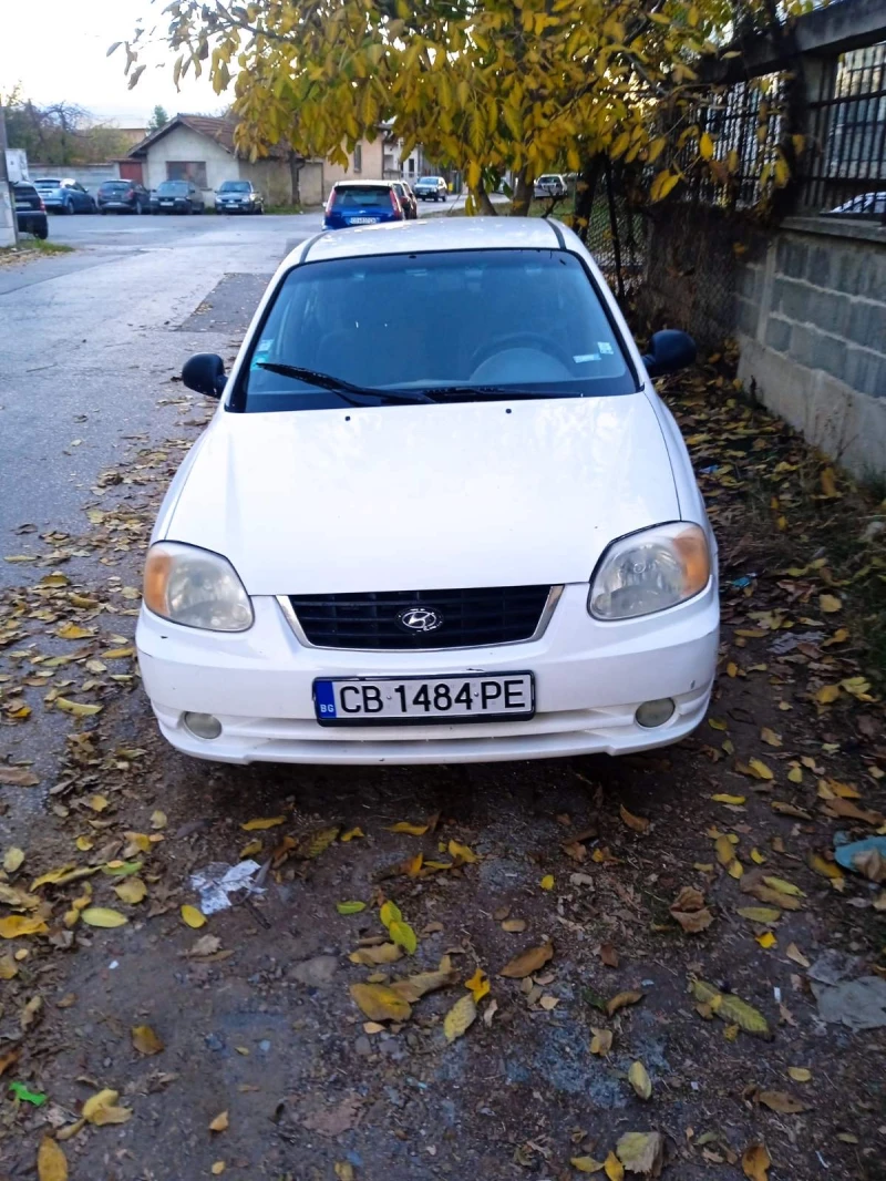 Hyundai Accent, снимка 2 - Автомобили и джипове - 47899634