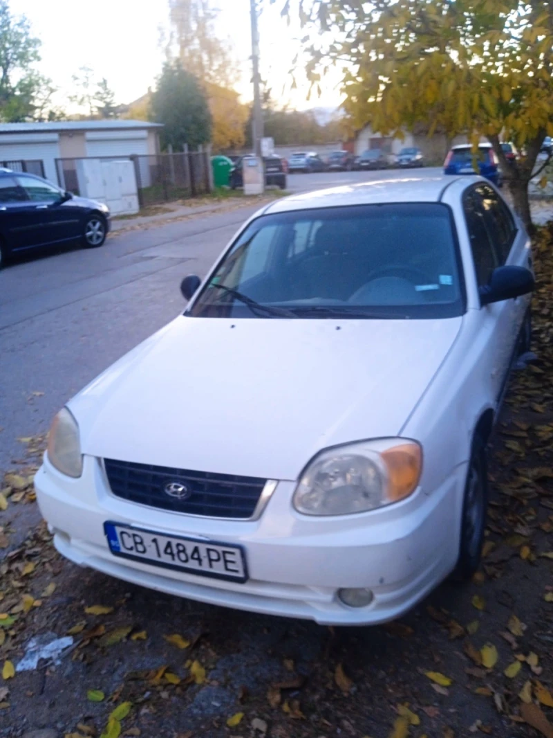 Hyundai Accent, снимка 8 - Автомобили и джипове - 47899634