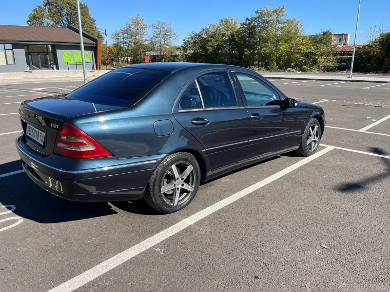 Mercedes-Benz C 220, снимка 15 - Автомобили и джипове - 48112896