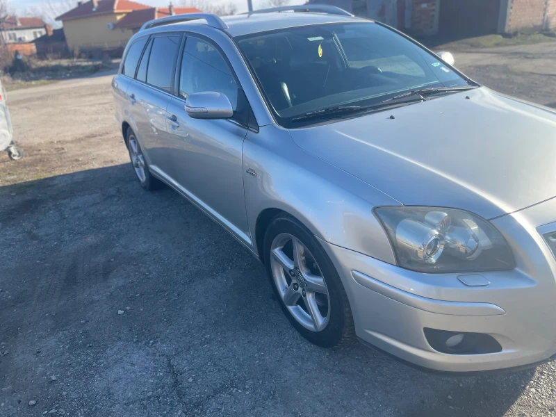 Toyota Avensis 2.2 D-CAT, снимка 3 - Автомобили и джипове - 48801373