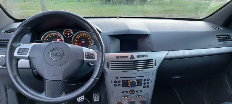 Opel Astra GTC Turbo, снимка 10 - Автомобили и джипове - 52632256