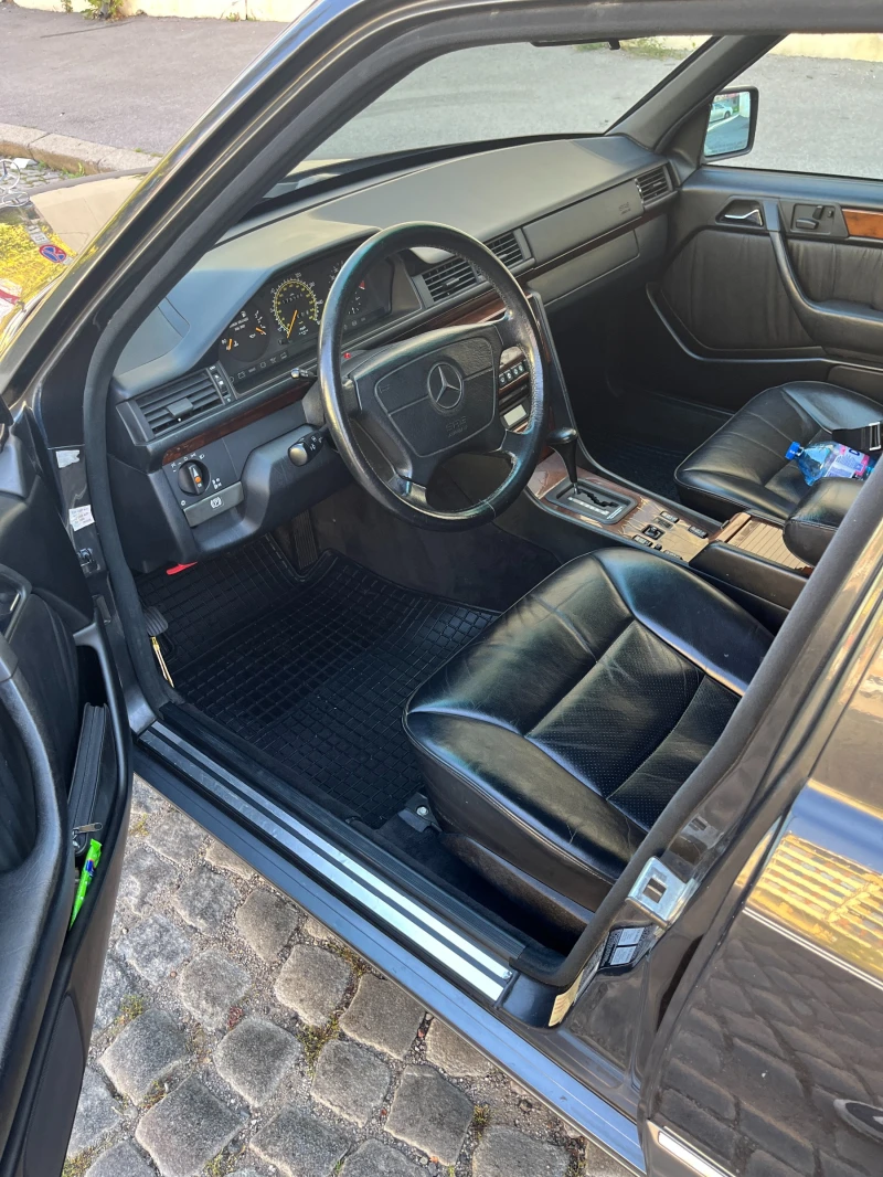 Mercedes-Benz 124 400/420 E, снимка 9 - Автомобили и джипове - 52266617