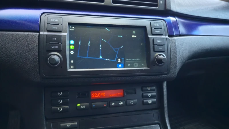 BMW 318, снимка 13 - Автомобили и джипове - 52634882