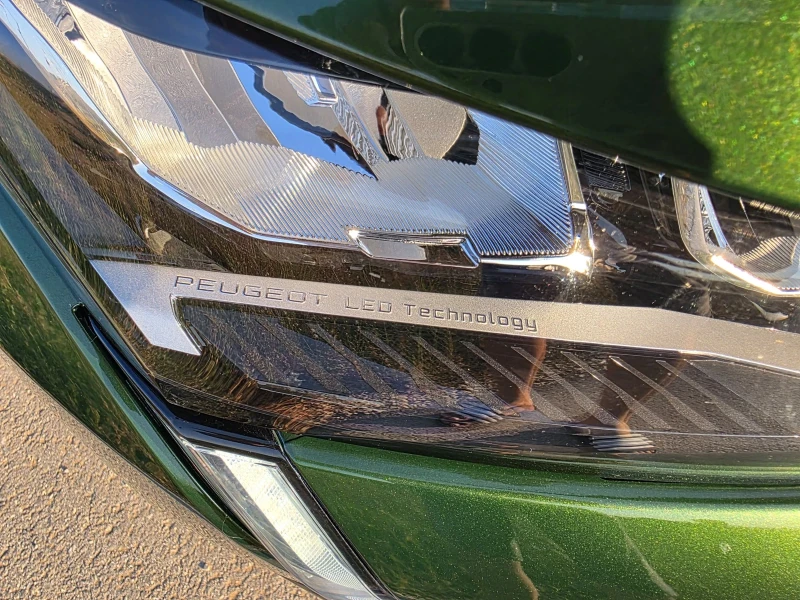 Peugeot 308 1.2i, снимка 17 - Автомобили и джипове - 52940380