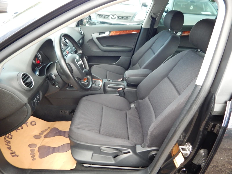 Audi A3 1.6i* 102k.* РЕАЛНИ КИЛОМЕТРИ* , снимка 11 - Автомобили и джипове - 52991398