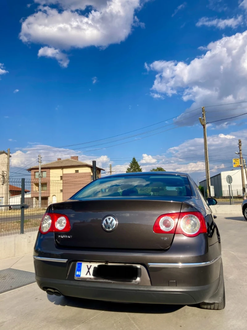 VW Passat, снимка 6 - Автомобили и джипове - 53272410