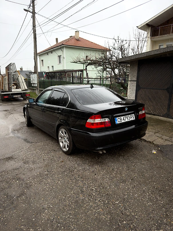 BMW 320, снимка 12 - Автомобили и джипове - 52593179