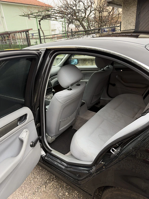 BMW 320, снимка 13 - Автомобили и джипове - 52593179