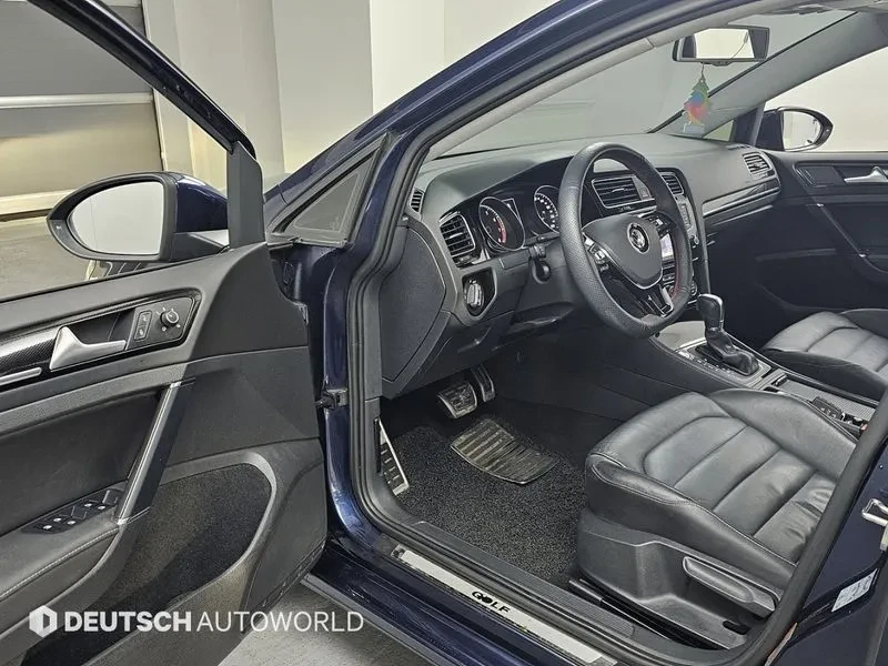 VW Golf 1.4 Tsi Premium, снимка 11 - Автомобили и джипове - 55830320