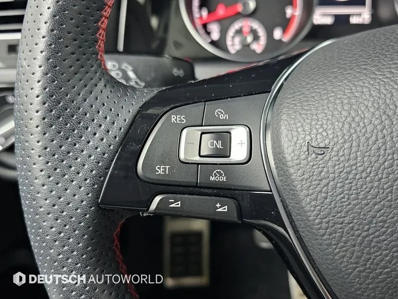 VW Golf 1.4 Tsi Premium, снимка 17 - Автомобили и джипове - 55830320