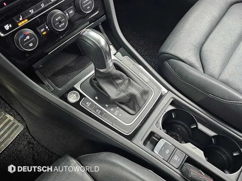 VW Golf 1.4 Tsi Premium, снимка 9 - Автомобили и джипове - 55830320