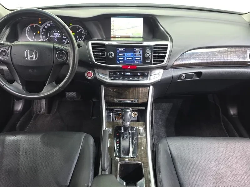 Honda Accord 2.4 9Th Generation, снимка 14 - Автомобили и джипове - 56020755