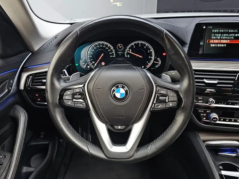 BMW 530 (G30) 530I Luxury Plus, снимка 13 - Автомобили и джипове - 56114565