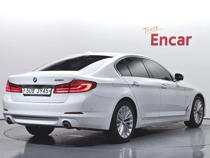 BMW 530 (G30) 530I Luxury Plus, снимка 2 - Автомобили и джипове - 56114565