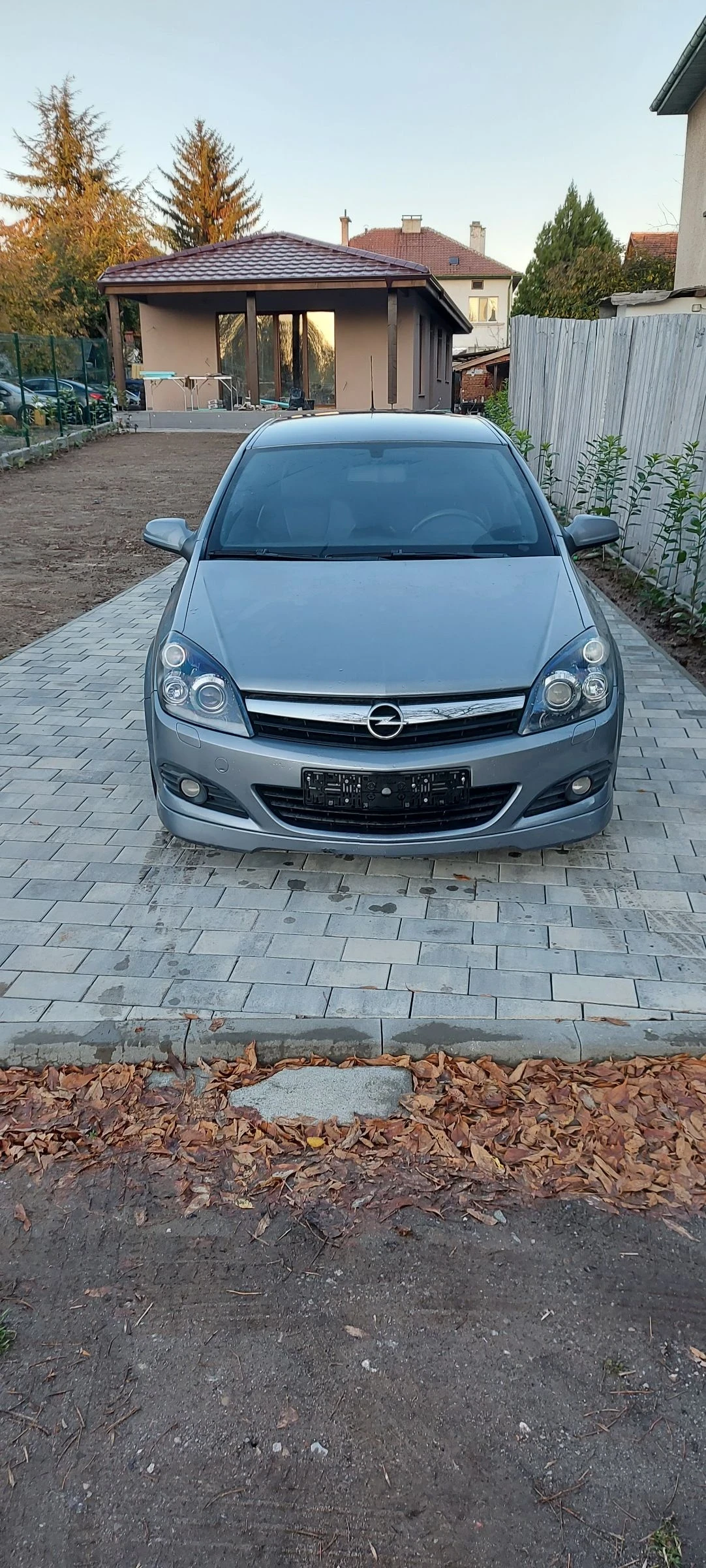Opel Astra GTC Turbo, снимка 1
