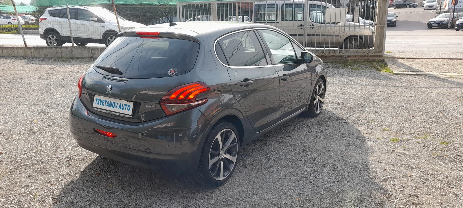 Peugeot 208 1.6BHDI - ALLURE - NAVI - EURO 6 - изображение 7