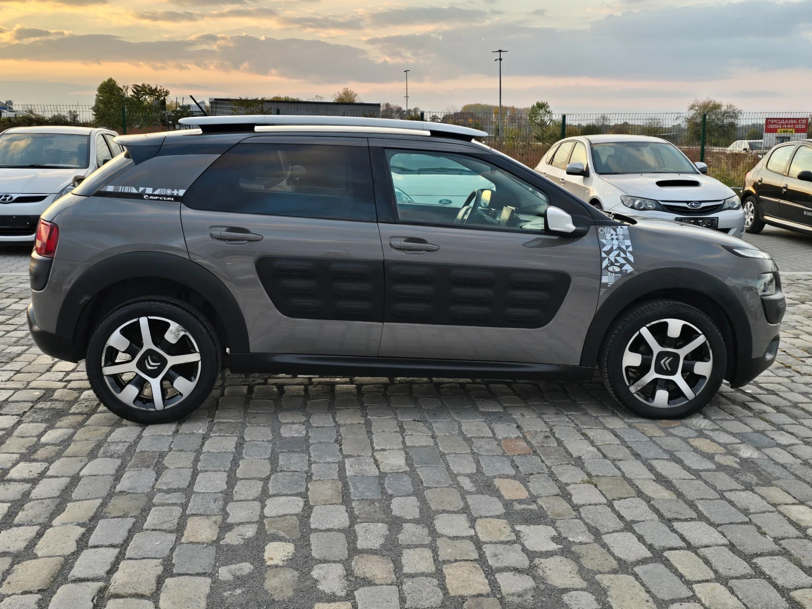 Citroen C4 Cactus RIP CURL 1.2i 110кс EURO 6B - изображение 5