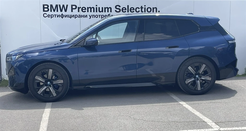 BMW iX xDrive40 - изображение 3