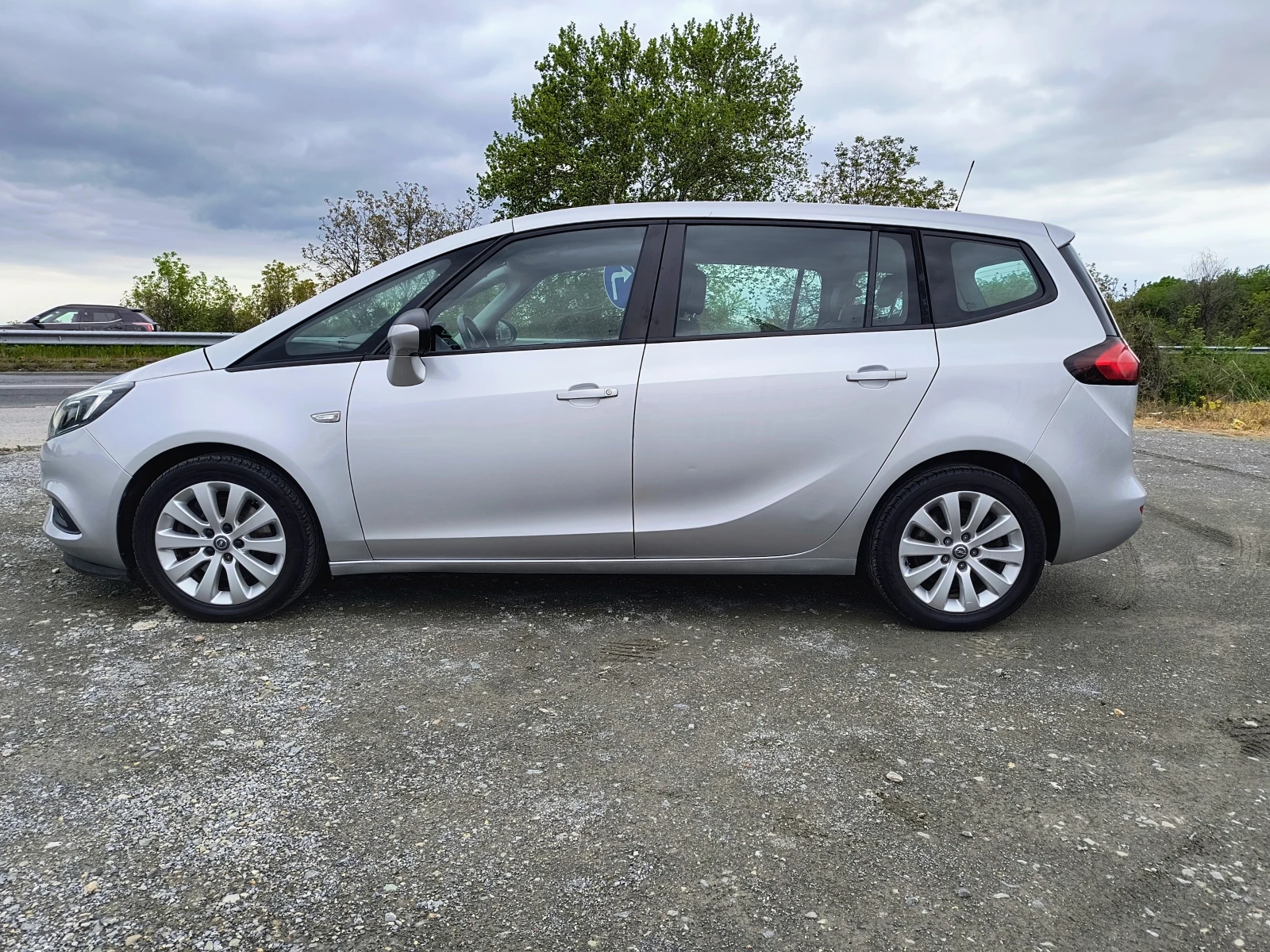 Opel Zafira 2.0-170 КС CDTI, 6ск, NAVI, eco FLEX, ЕВРО 6 - изображение 8