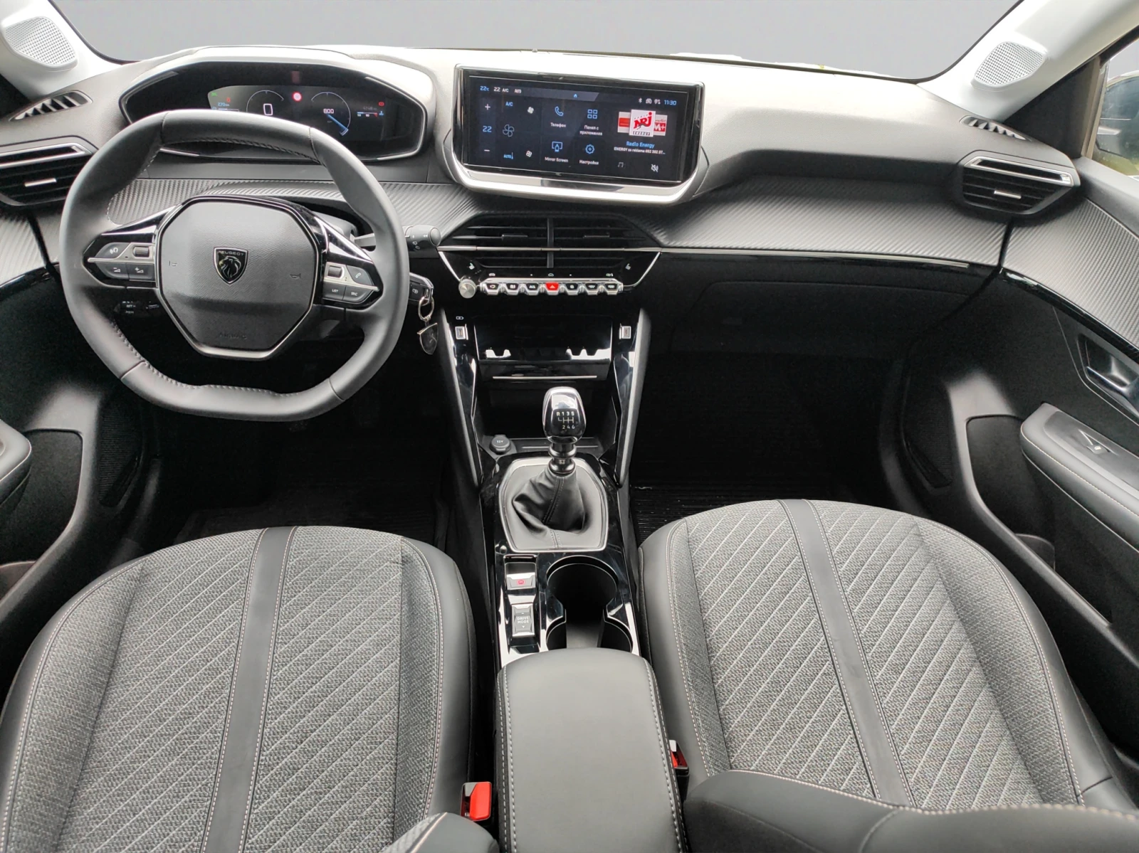 Peugeot 208 ALLURE 1.2 PureTech 100 BVM6 EURO 6.4 - изображение 10