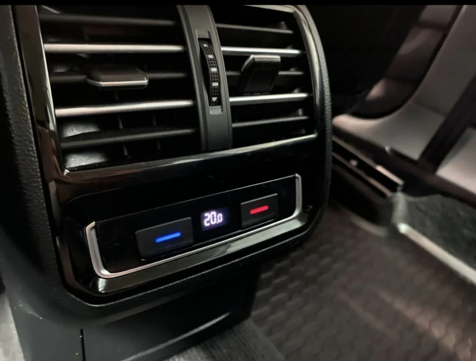 VW Passat Alltrack 2.0 TDI 4Motion 190  - изображение 10