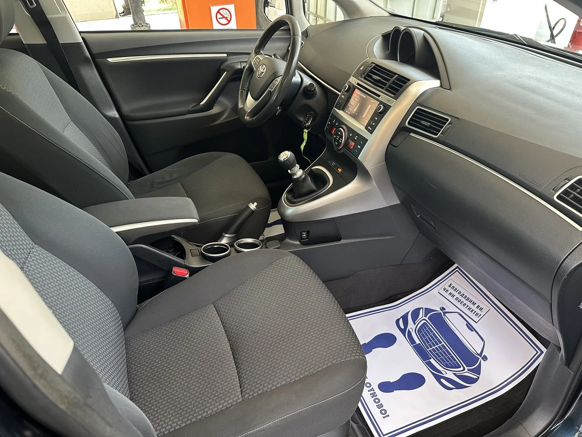 Toyota Verso 2.0d4d 125ks NAVI - изображение 8