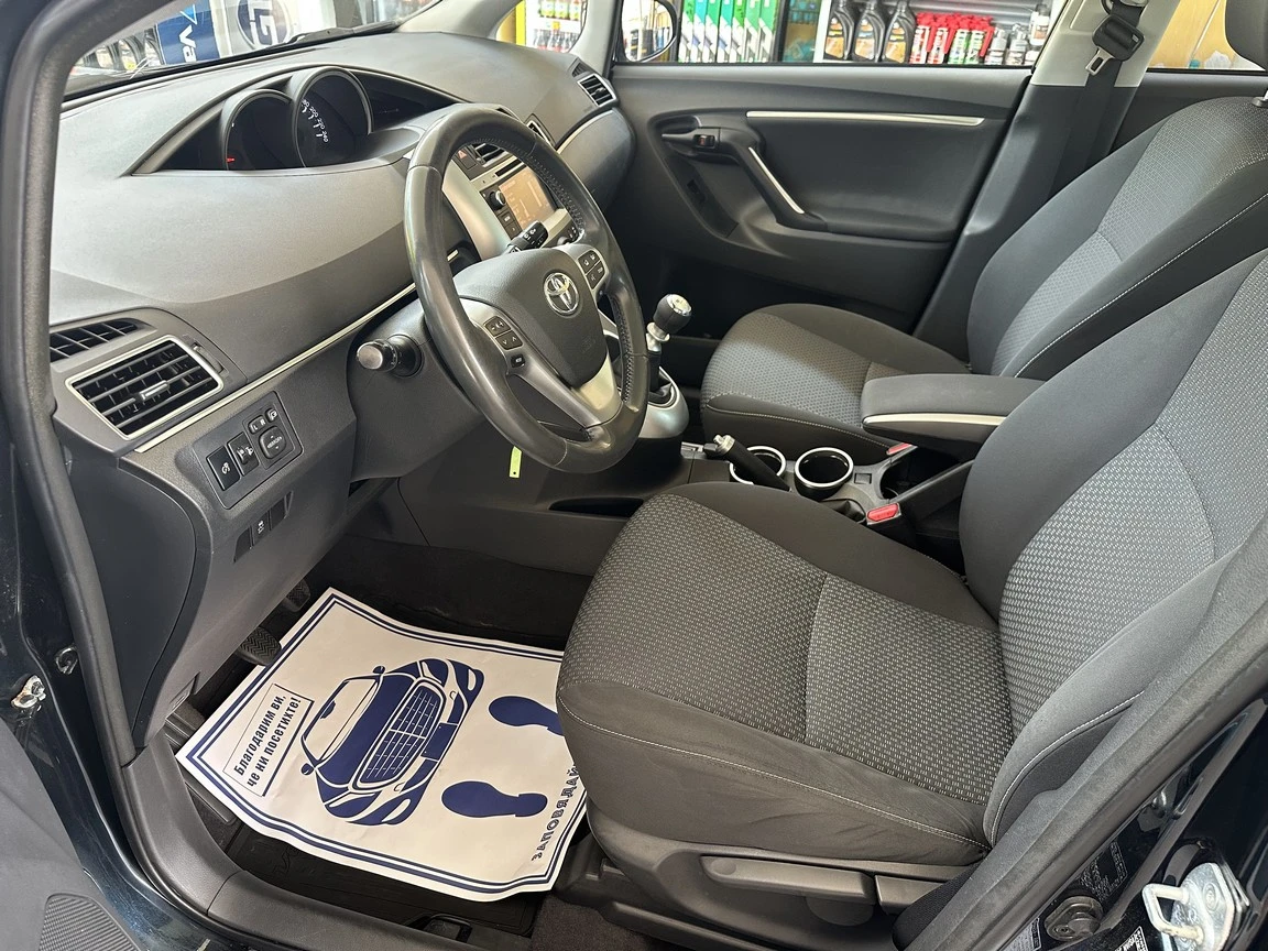 Toyota Verso 2.0d4d 125ks NAVI - изображение 7