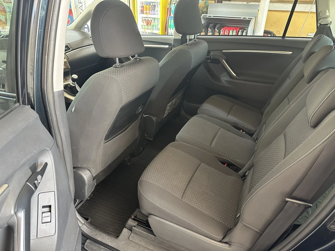Toyota Verso 2.0d4d 125ks NAVI - изображение 10