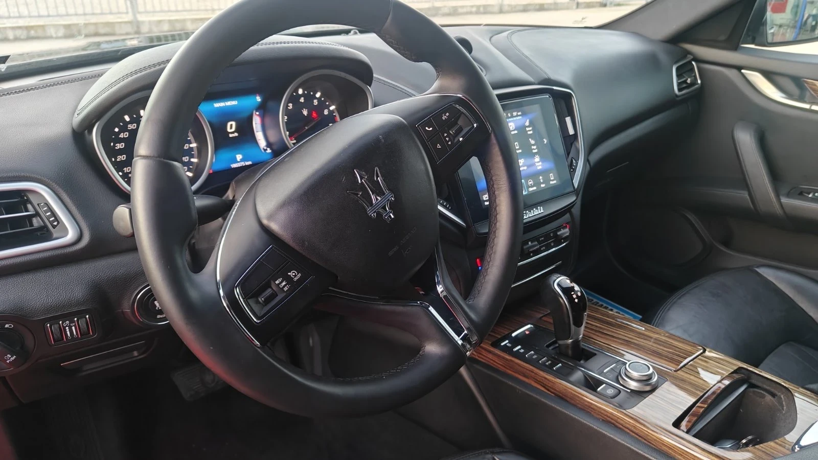 Maserati Ghibli SQ4* AWD* Напълно обслужена!, снимка 8 - Автомобили и джипове - 54986313