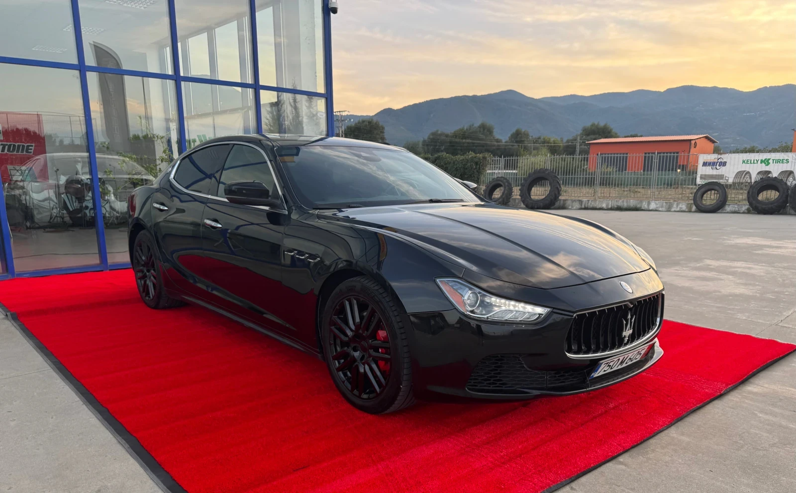 Maserati Ghibli SQ4* AWD* Напълно обслужена!, снимка 11 - Автомобили и джипове - 54986313