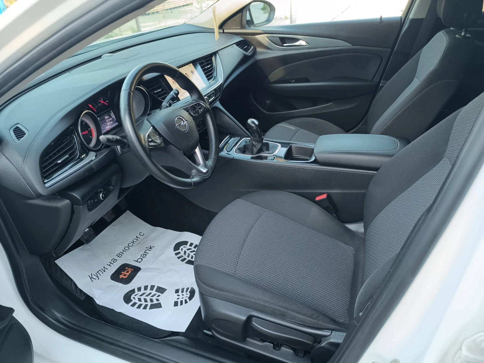 Opel Insignia 1.6 D Euro 6 | Mobile.bg — изображение 10