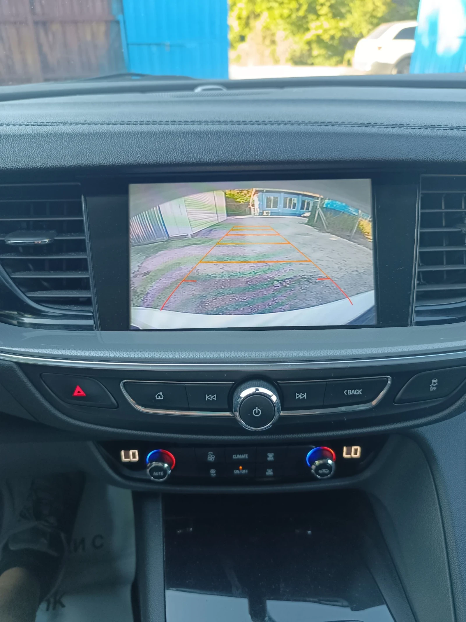 Opel Insignia 1.6 D Euro 6 | Mobile.bg — изображение 15