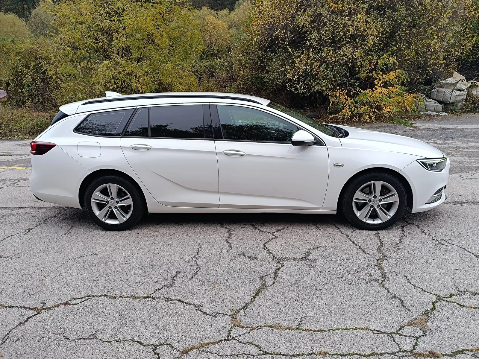 Opel Insignia 1.6 D Euro 6 | Mobile.bg — изображение 2