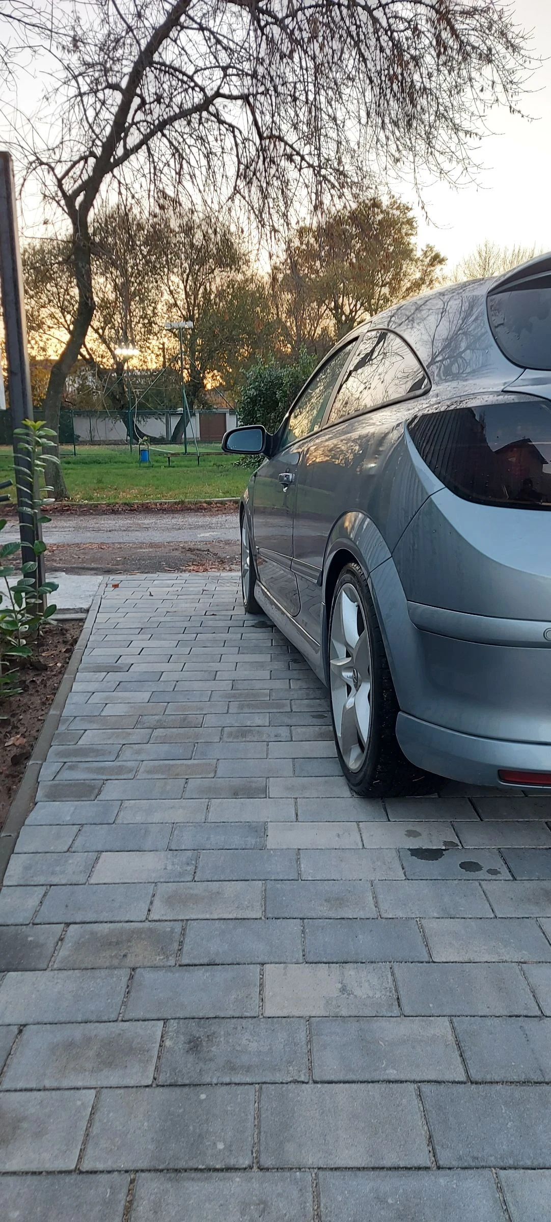 Opel Astra GTC Turbo - изображение 5