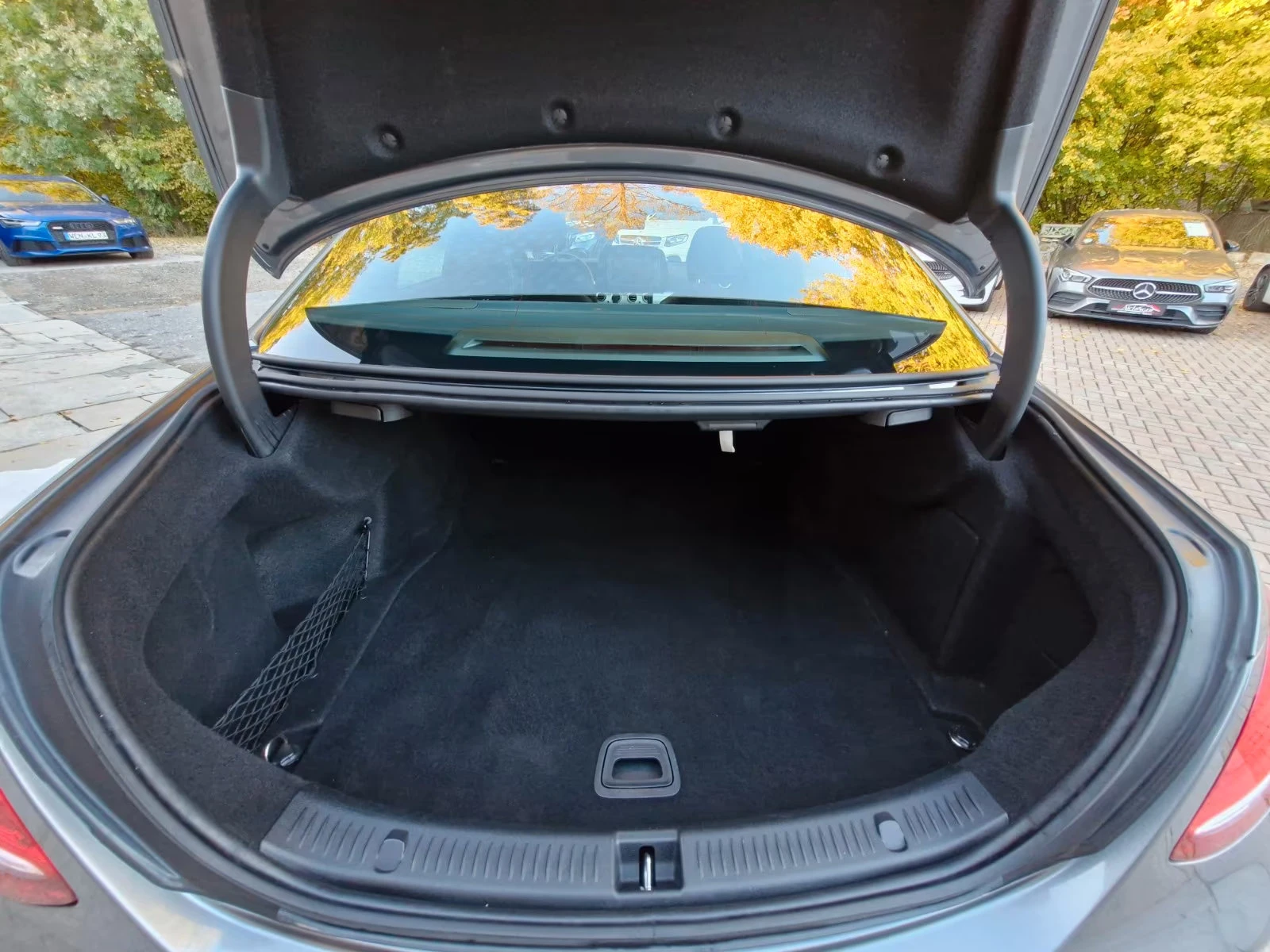 Mercedes-Benz E 300 AMG/245HP/NAVI/360/LED/AMBI/PANO/787v - изображение 9