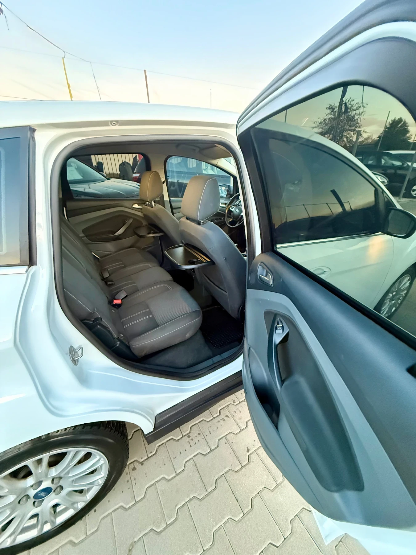 Ford C-max  * *  * *  | Mobile.bg   7
