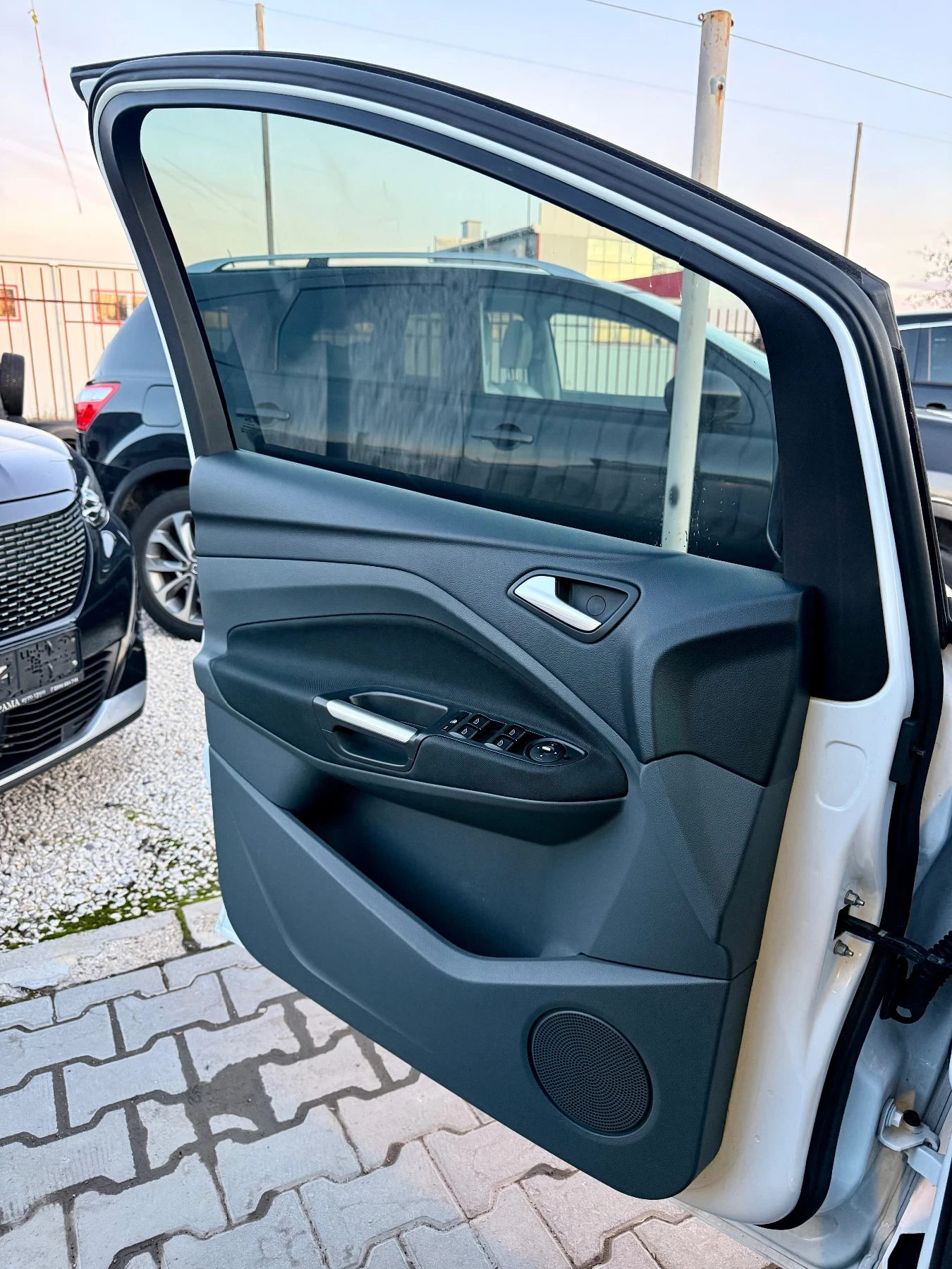 Ford C-max  * *  * *  | Mobile.bg   14