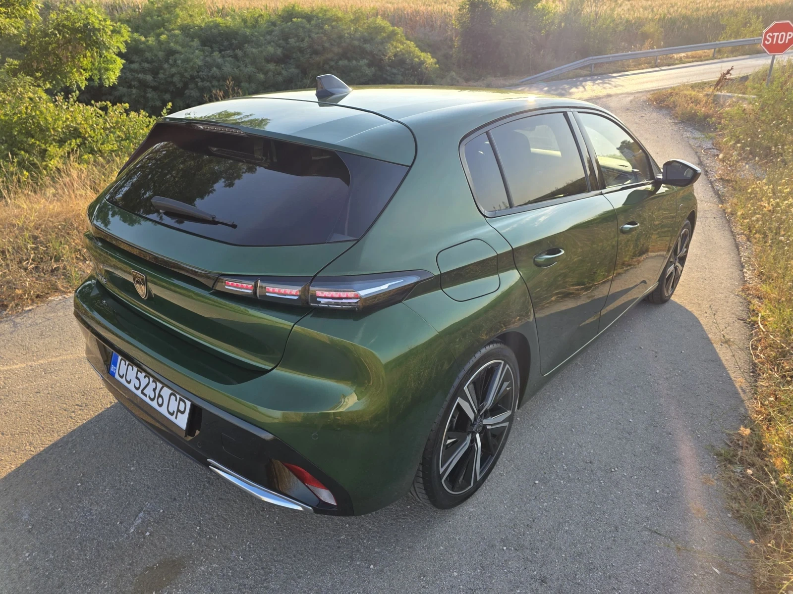 Peugeot 308 1.2i - изображение 6