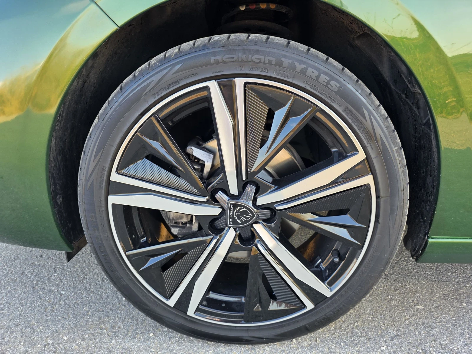 Peugeot 308 1.2i - изображение 4