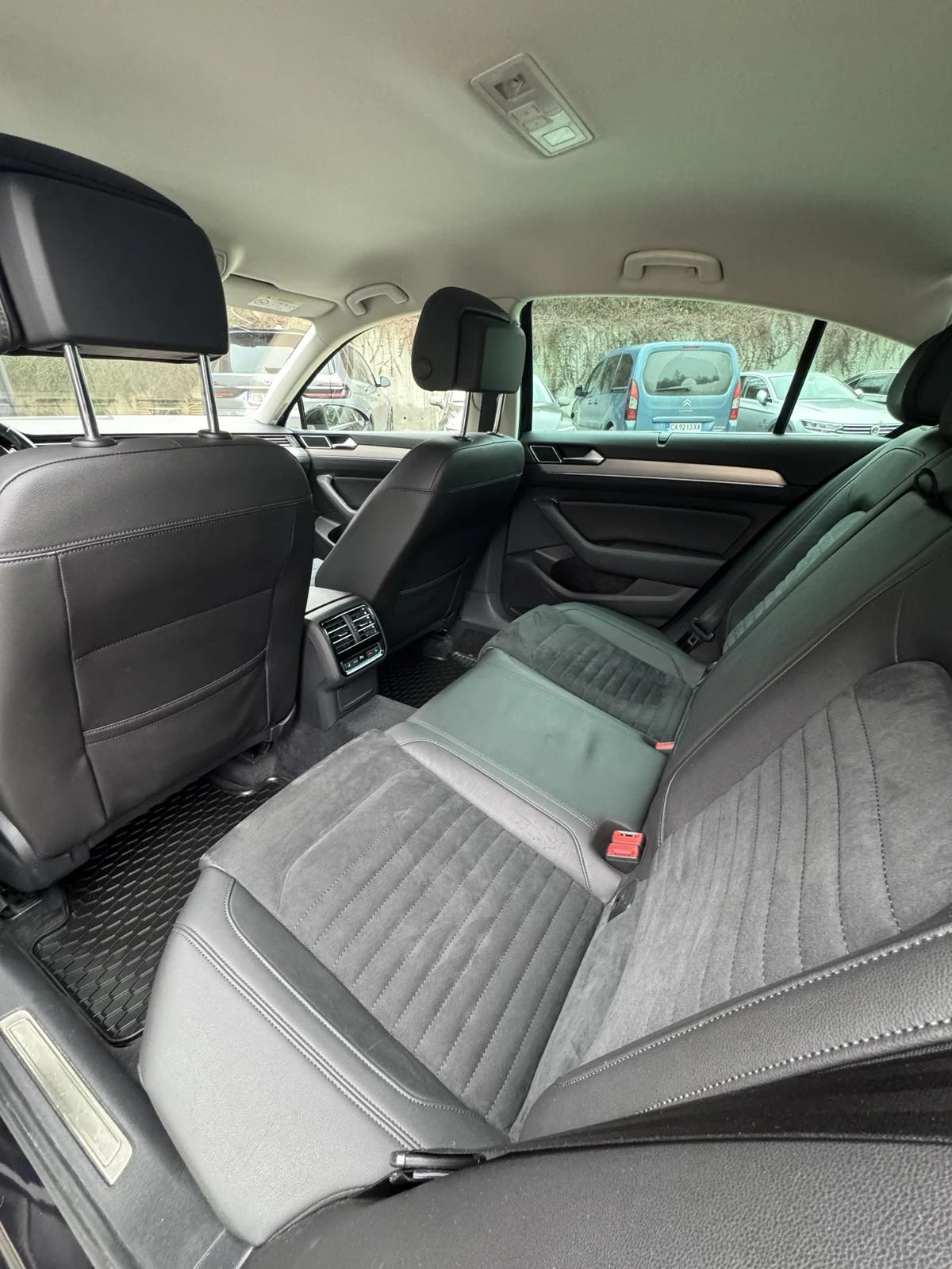 VW Passat HIGHLINE 4MOTION - изображение 9