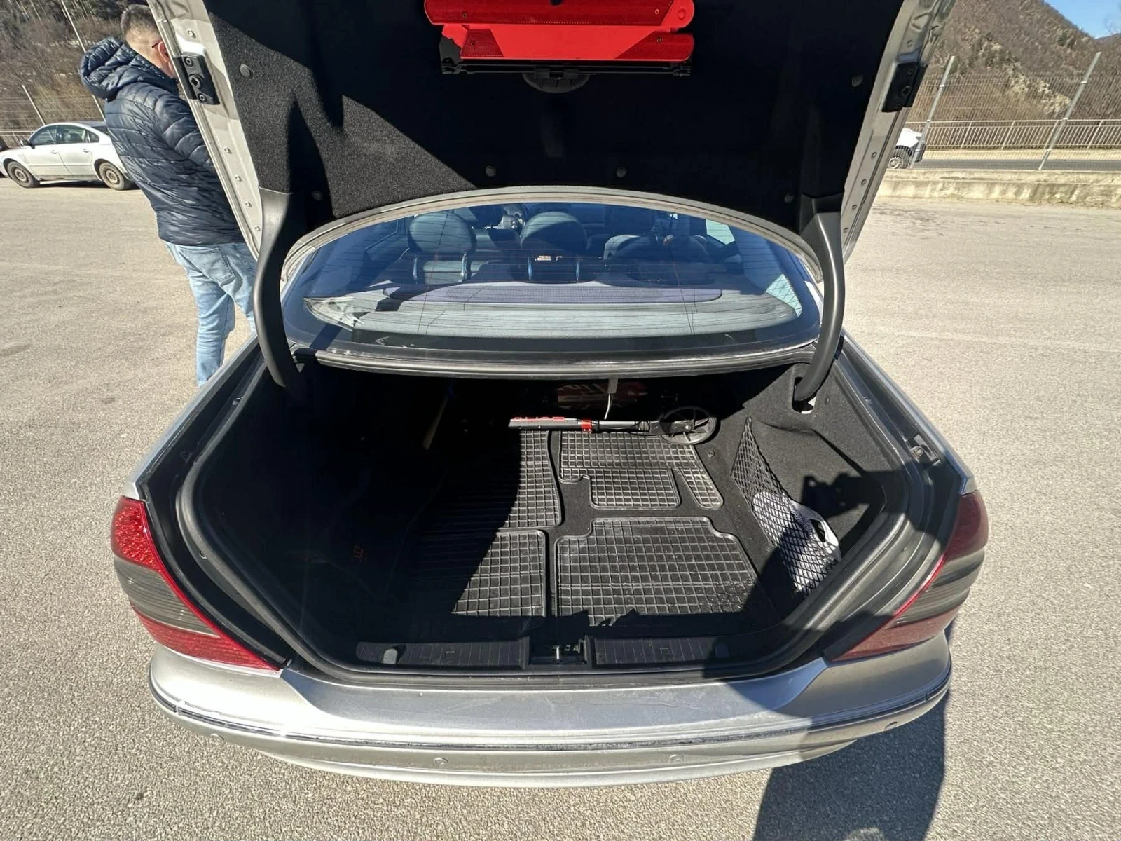 Mercedes-Benz E 220 W211 | Mobile.bg � ����������� 13